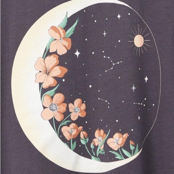 Torrid Everyday Tee - Signature Jersey Floral Moon Gray - Picture 3 of 5